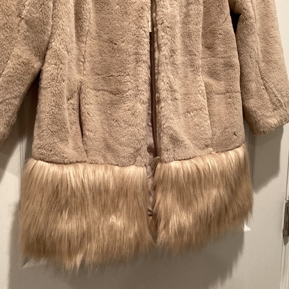 Tyler Boe faux fur coat, Sz XS - Picture 2 of 6
